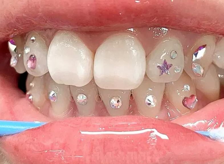 1723253196208327.png 1.png